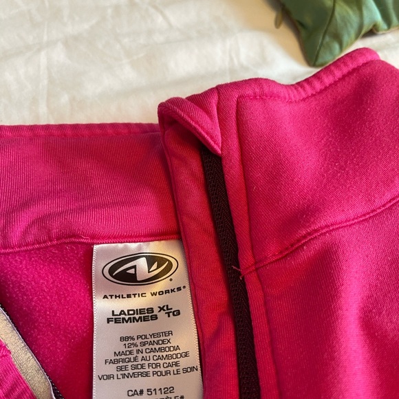 Quarter zip fleece lined active top - Picture 3 of 3